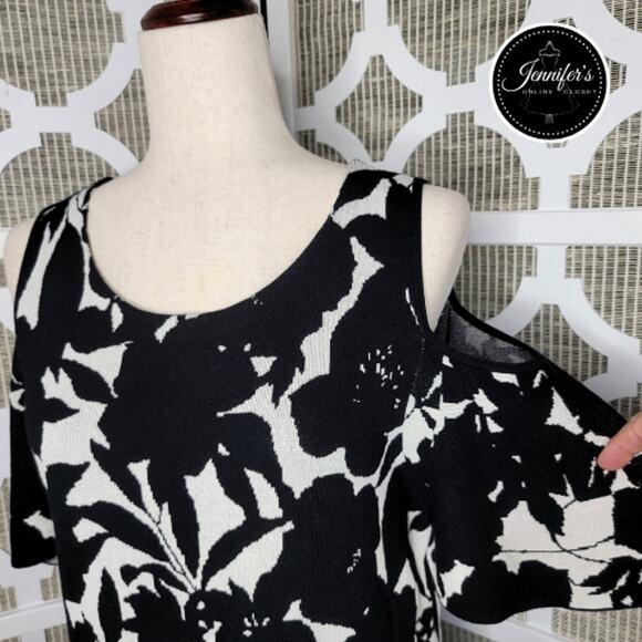 Ann Taylor Black & White Floral Cold Shoulder Sweater Dress Size Large - Picture 3 of 10